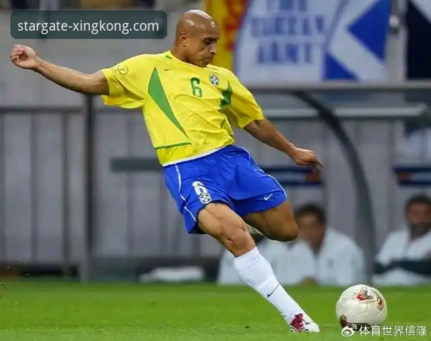 <h2>揭秘传奇对话：卡洛斯的足球哲学与数字时代的观赛革命</h2>